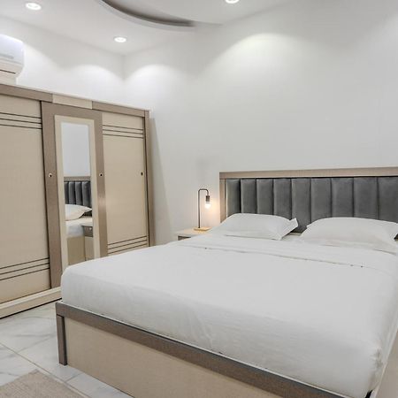 Comfortable & Big Family Apartments 10Mins Drive To Al-Masjid -Nabawi - Nozol Noor 2 Medina Esterno foto