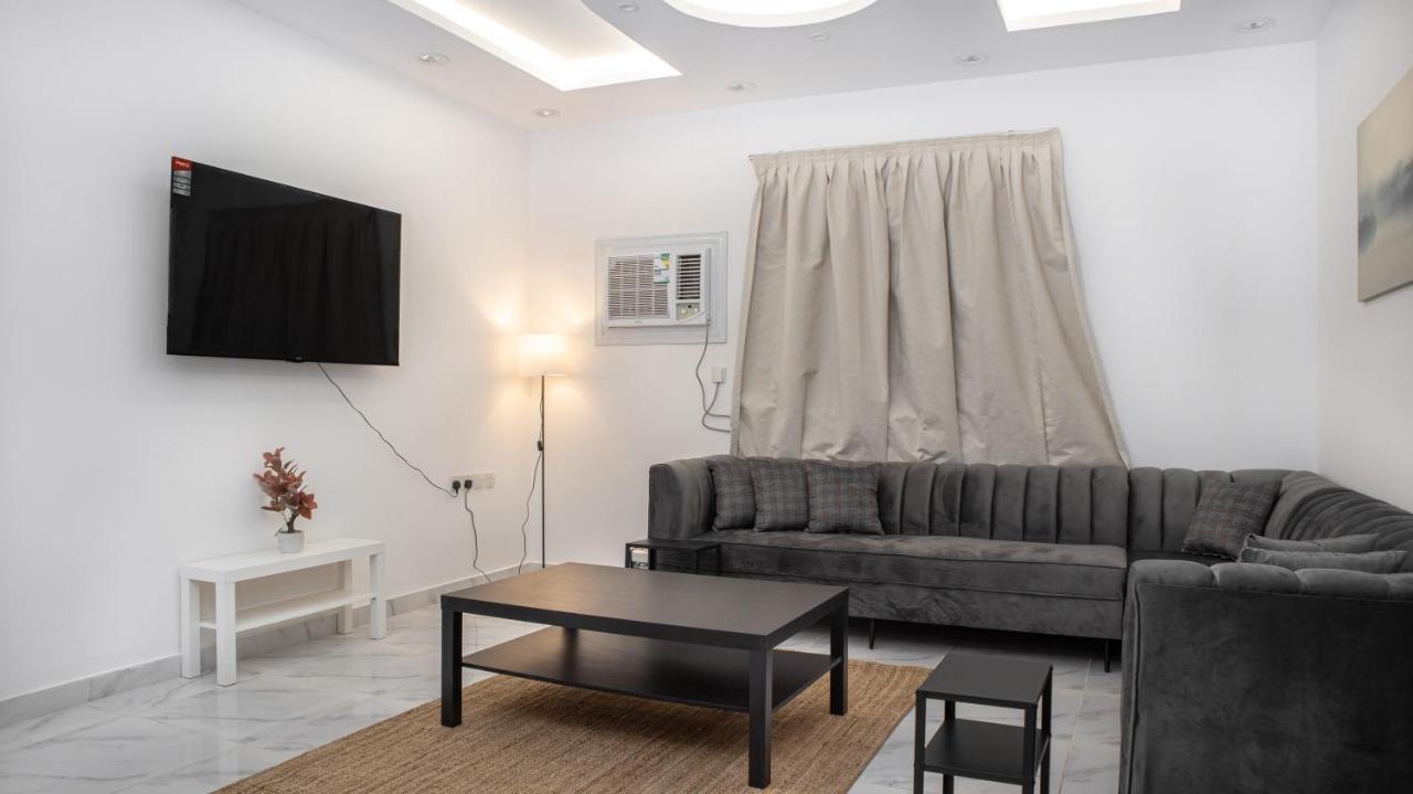 Comfortable & Big Family Apartments 10Mins Drive To Al-Masjid -Nabawi - Nozol Noor 2 Medina Esterno foto