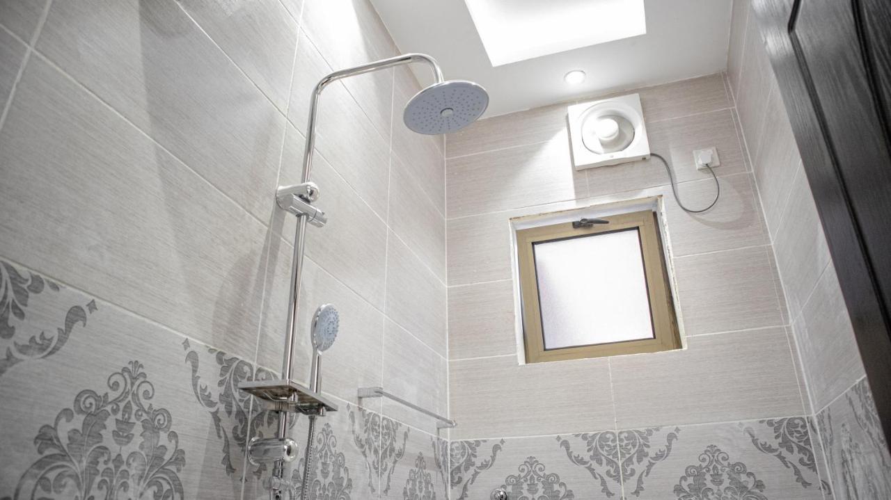Comfortable & Big Family Apartments 10Mins Drive To Al-Masjid -Nabawi - Nozol Noor 2 Medina Esterno foto