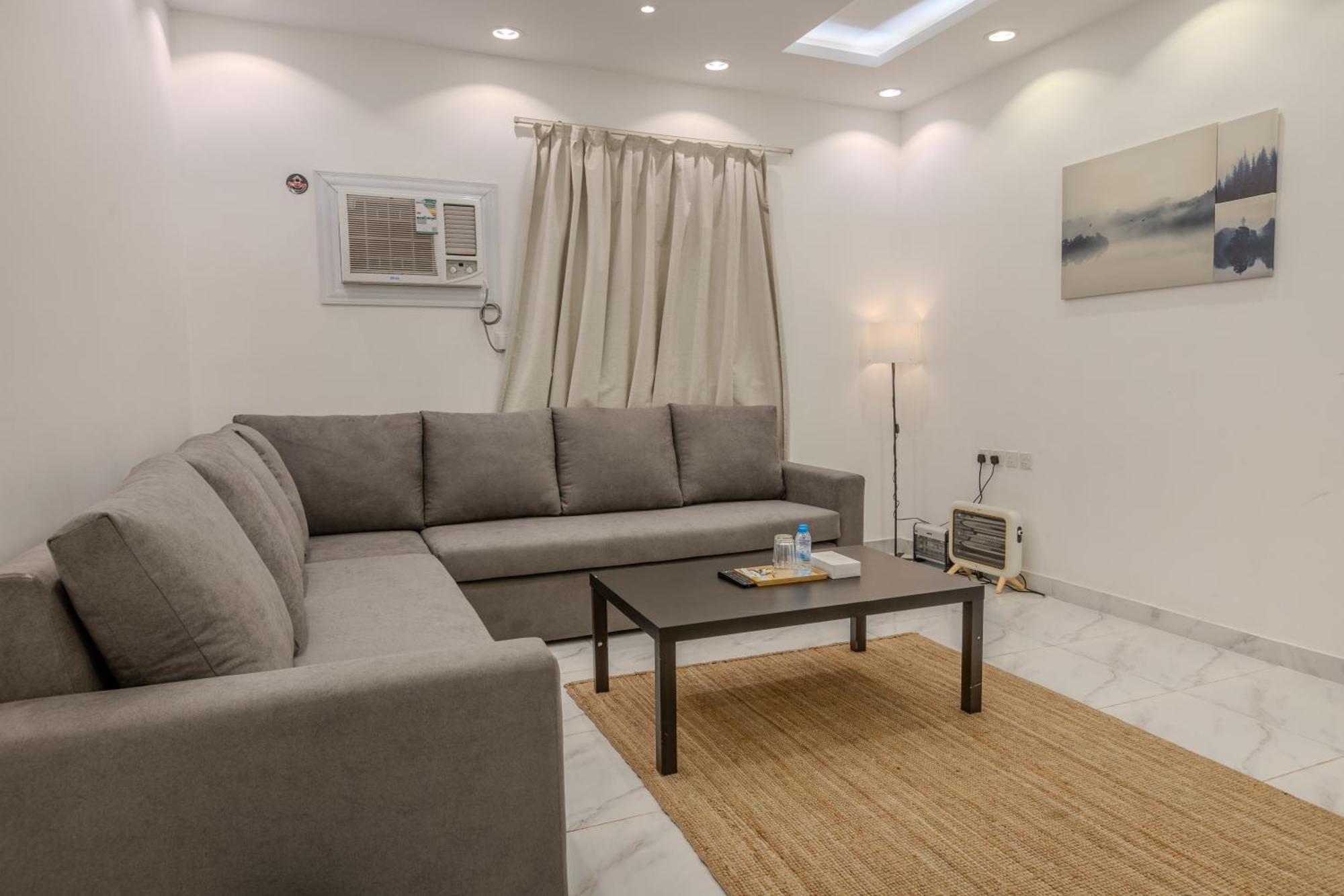 Comfortable & Big Family Apartments 10Mins Drive To Al-Masjid -Nabawi - Nozol Noor 2 Medina Esterno foto