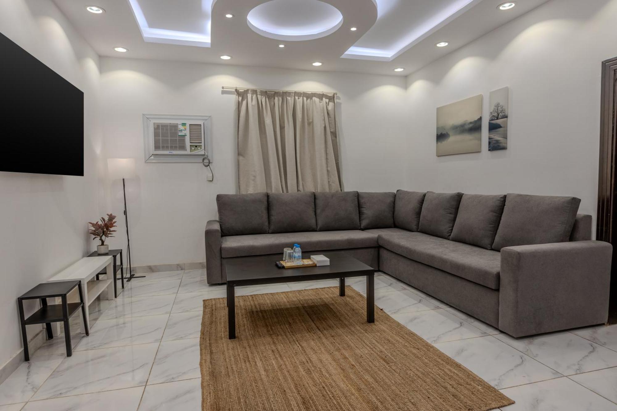 Comfortable & Big Family Apartments 10Mins Drive To Al-Masjid -Nabawi - Nozol Noor 2 Medina Esterno foto